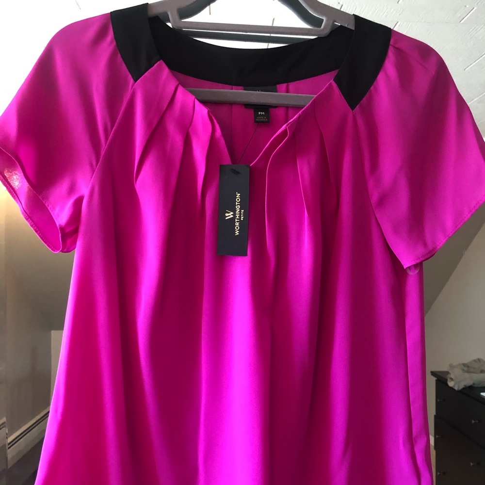 Women’s dress shirt